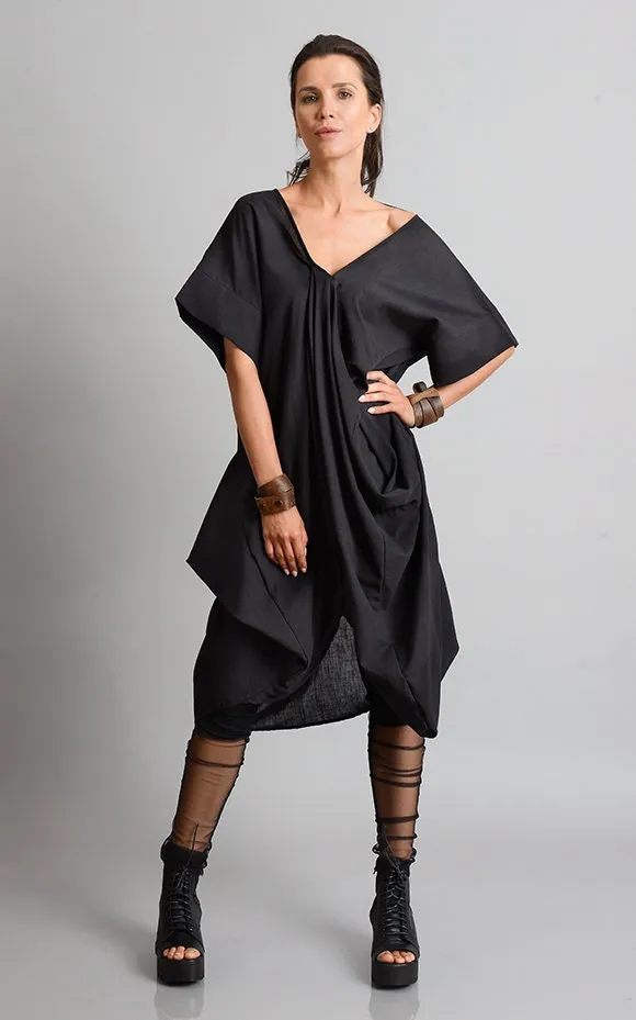 Black Loose Tunic With Linen