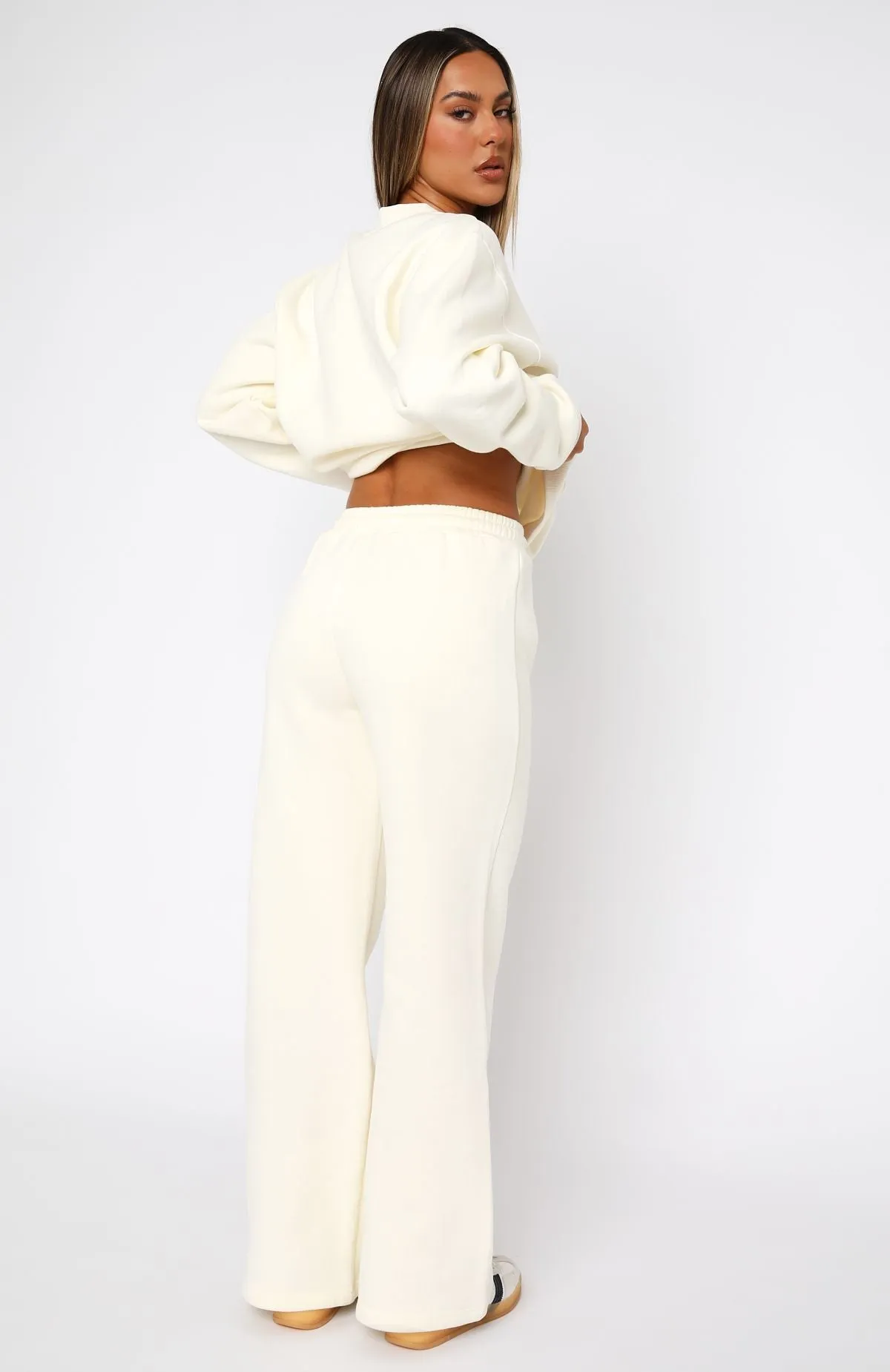 Decade Classics Essential Wide Leg Sweatpants Cream