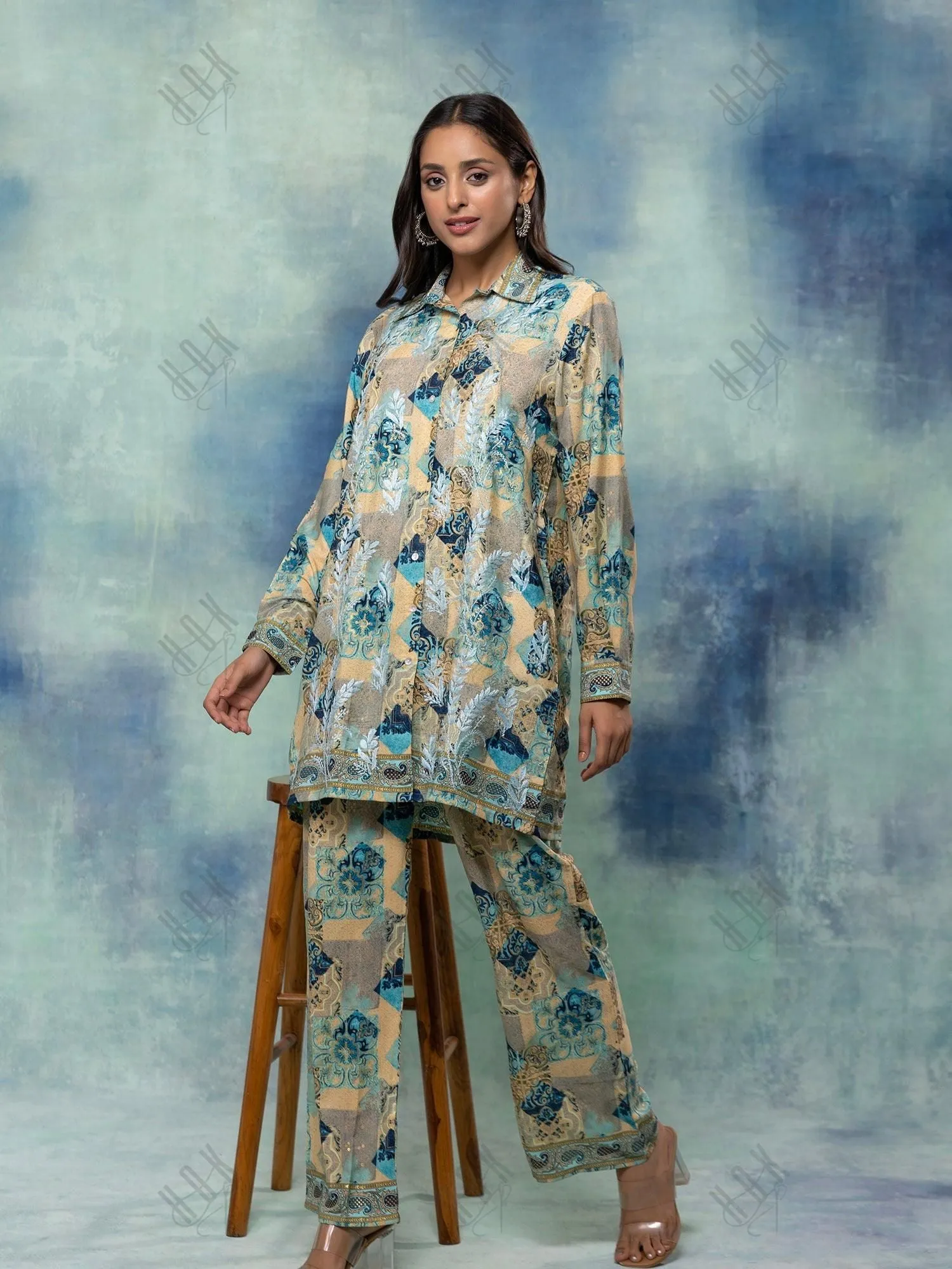 Fizaa Hand embroidered chikankari Kurta in Poly Silk Blue