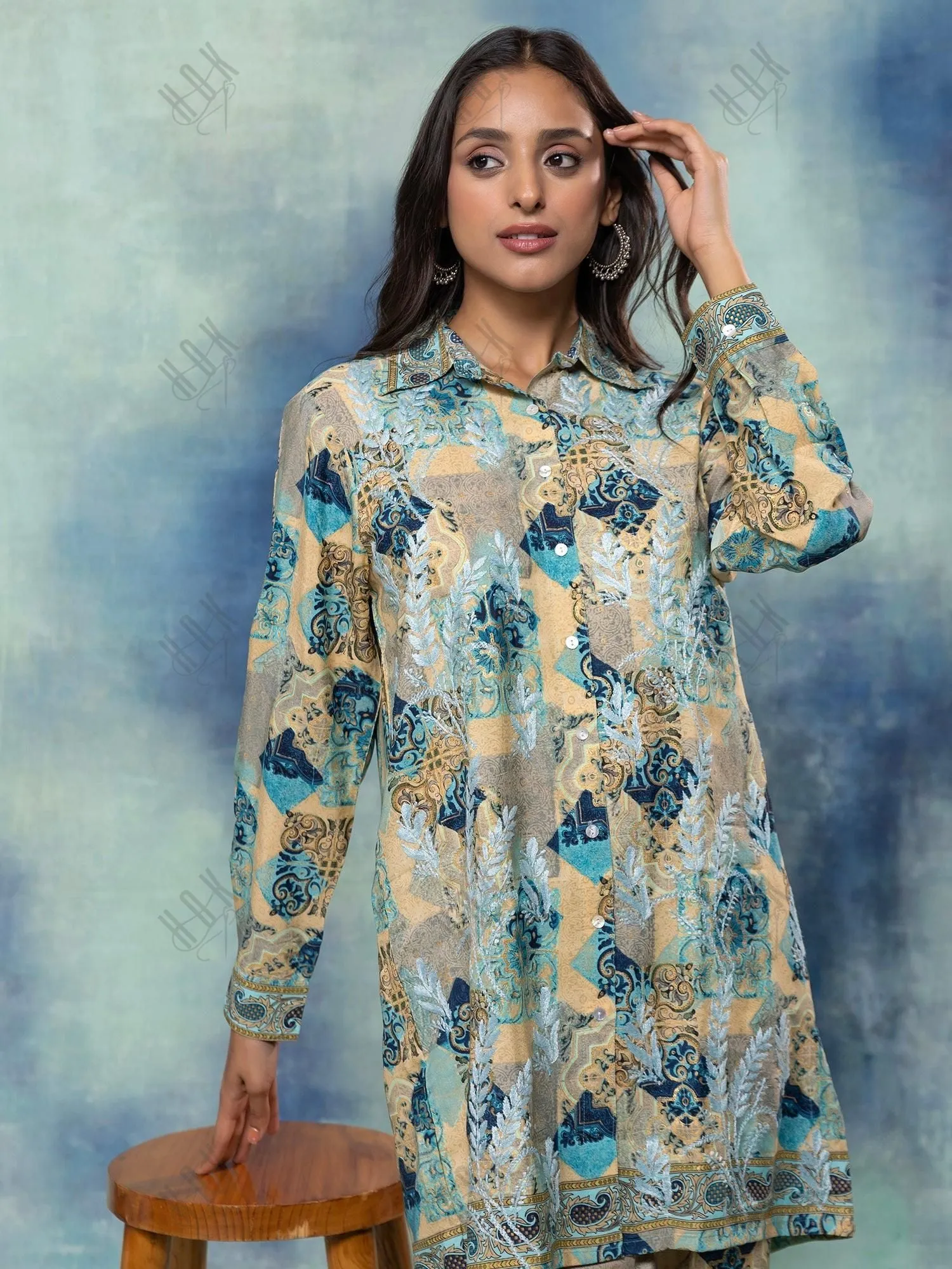 Fizaa Hand embroidered chikankari Kurta in Poly Silk Blue