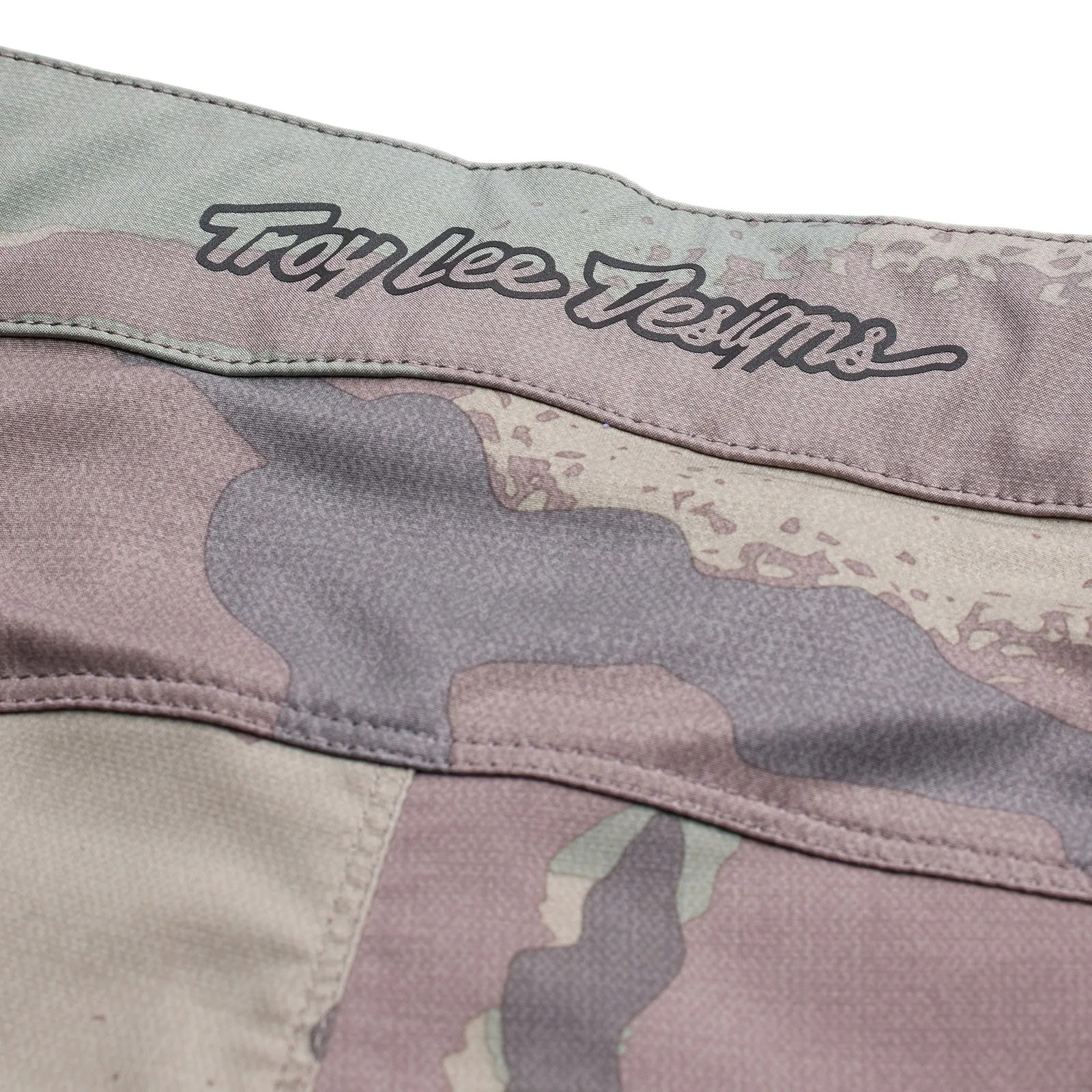 Flowline Short W/Liner Camo Woodland