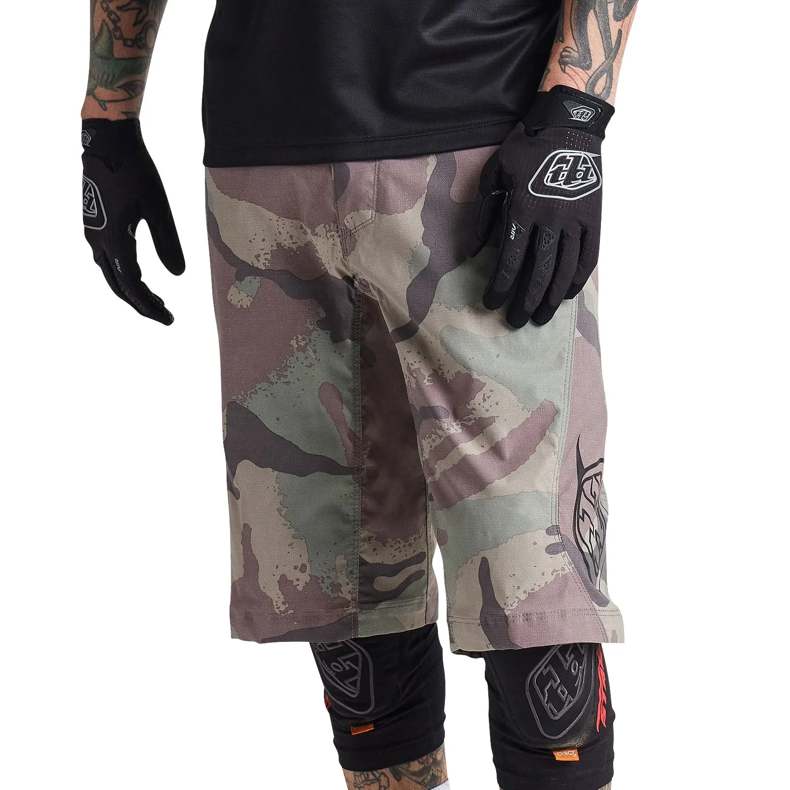 Flowline Short W/Liner Camo Woodland