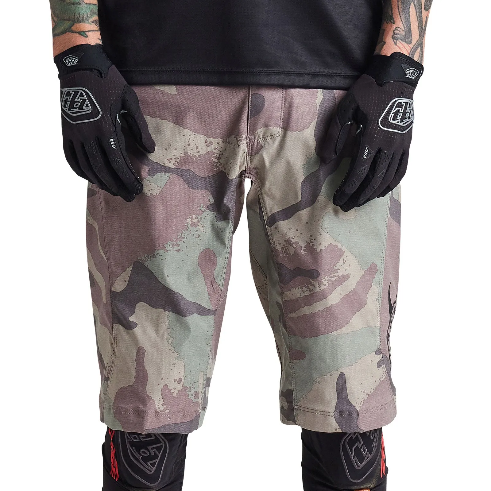 Flowline Short W/Liner Camo Woodland