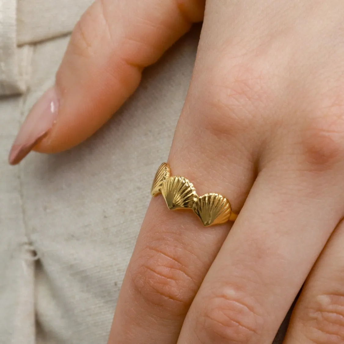 Java | Gold Plated Shell Adjustable Ring