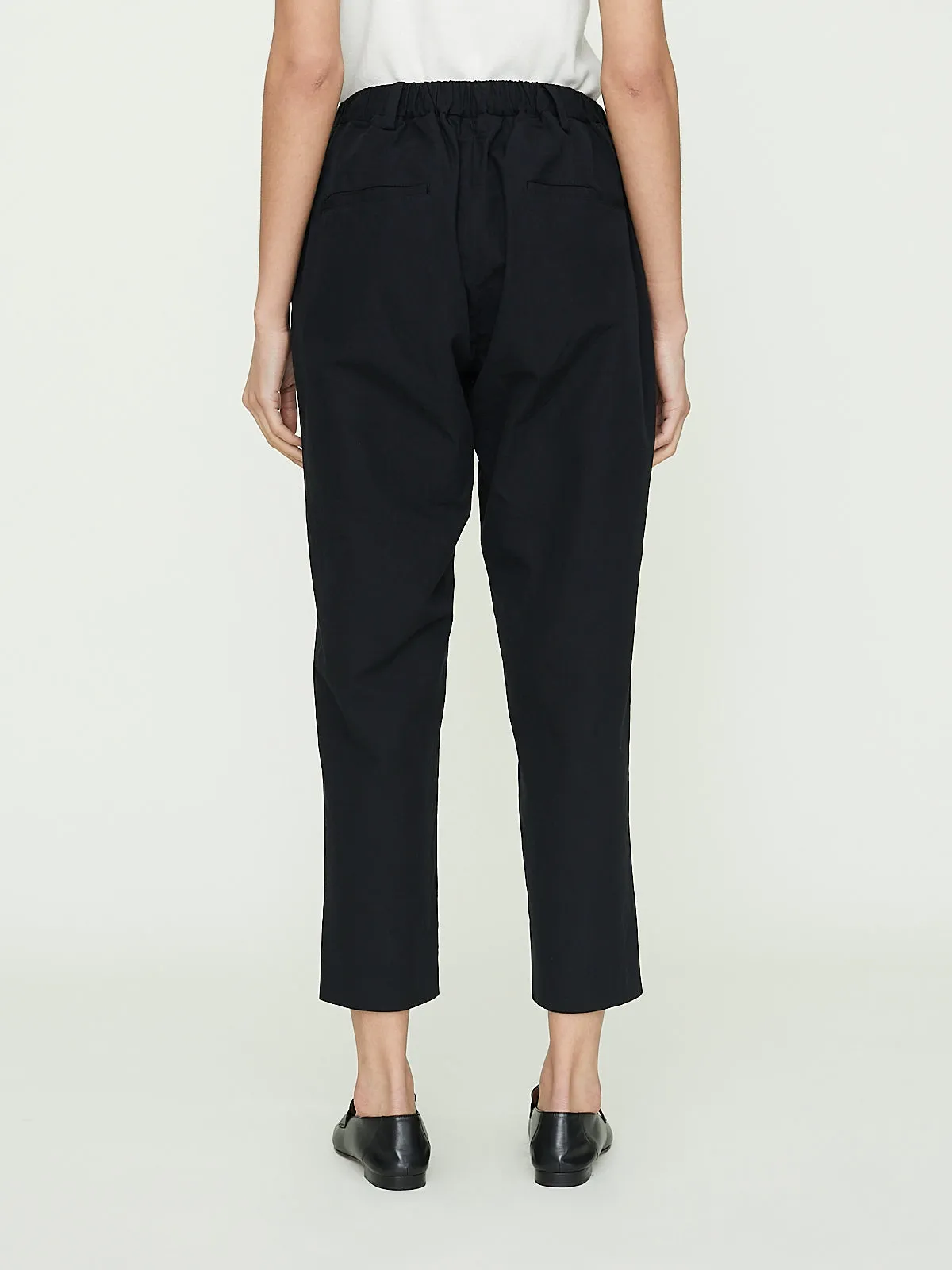 Loose Easy Tapered Pants in Black