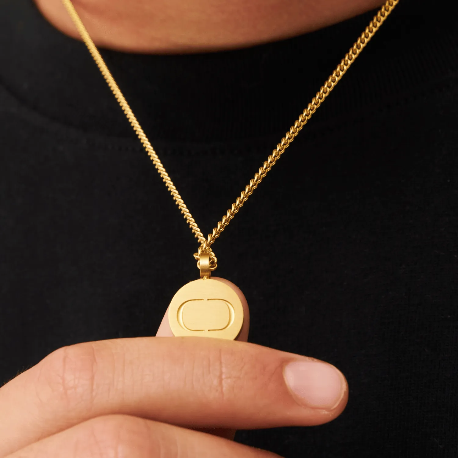 Round Totem Pendant (Gold)