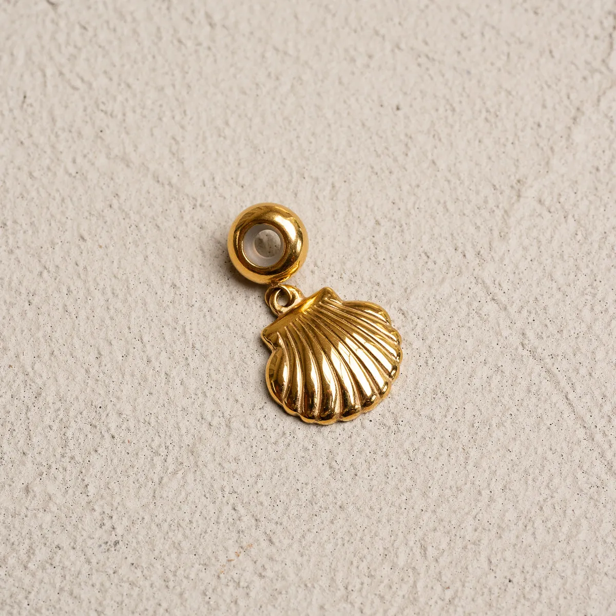 Shell Charm - Gold