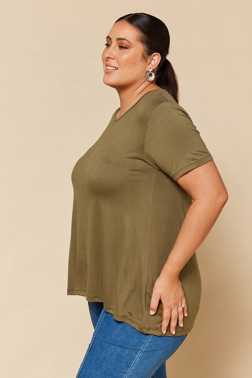 Swing Tee in Khaki