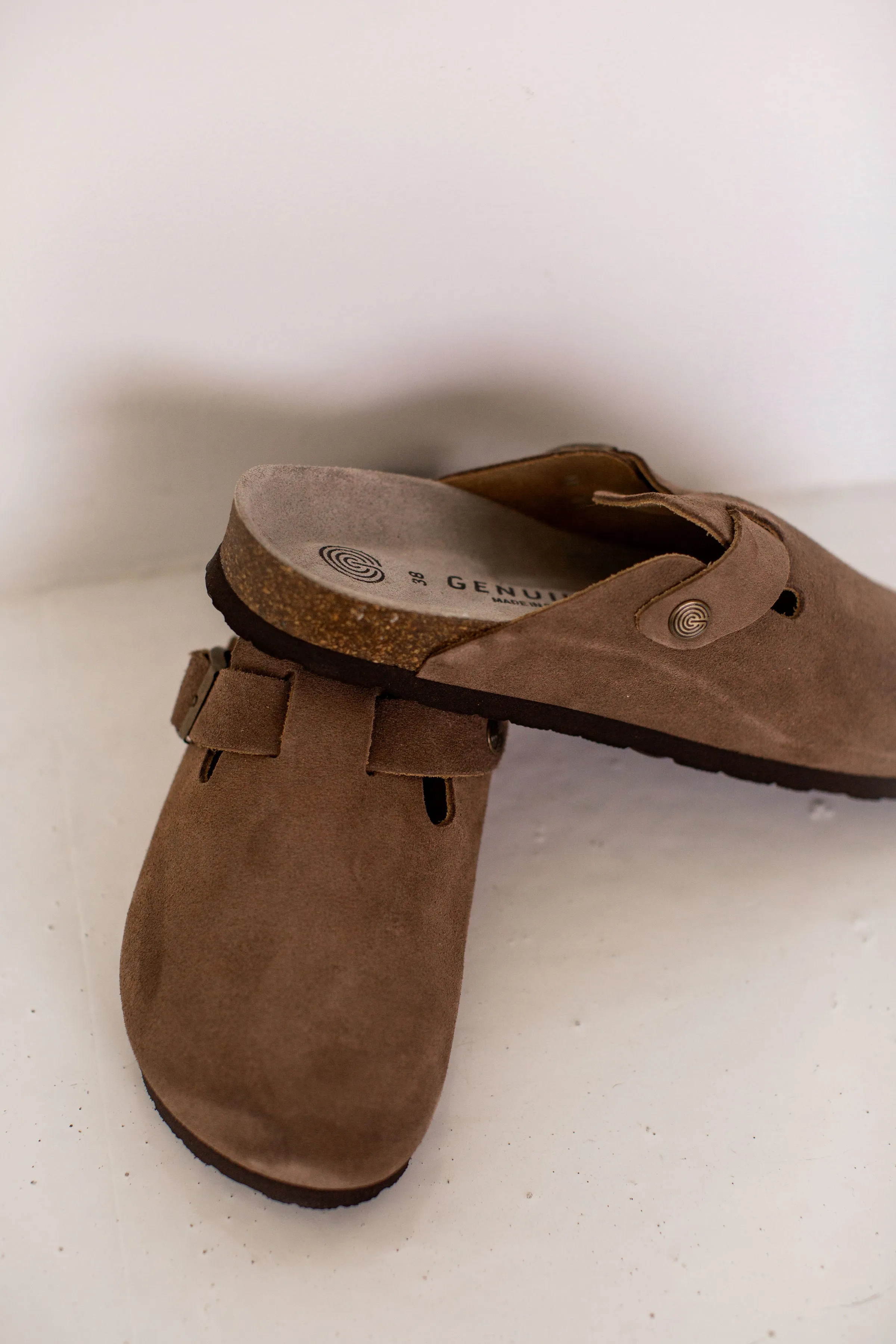 'Tacoma' Suede Boston Clogs in Mocha