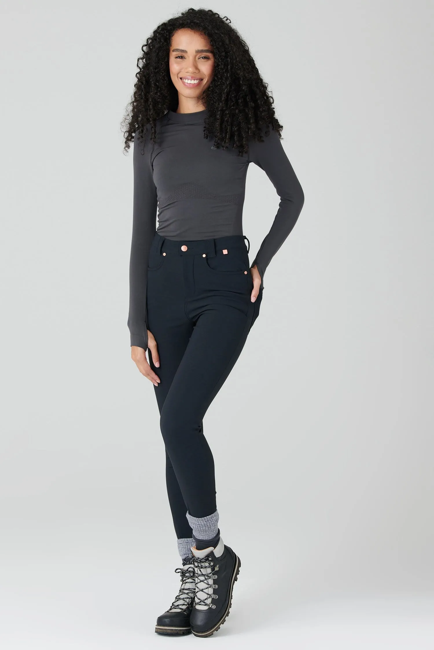 The Aventurite Stretch Skinny Outdoor Pants - Black