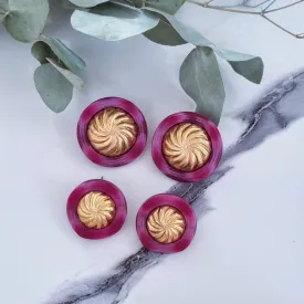 Vintage earrings - Beauty in magenta